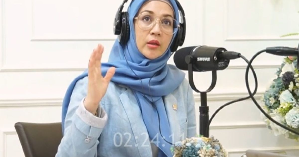 dina hijab